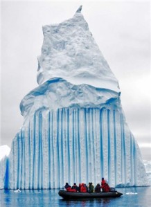 iceberg-raye-bleu.jpg